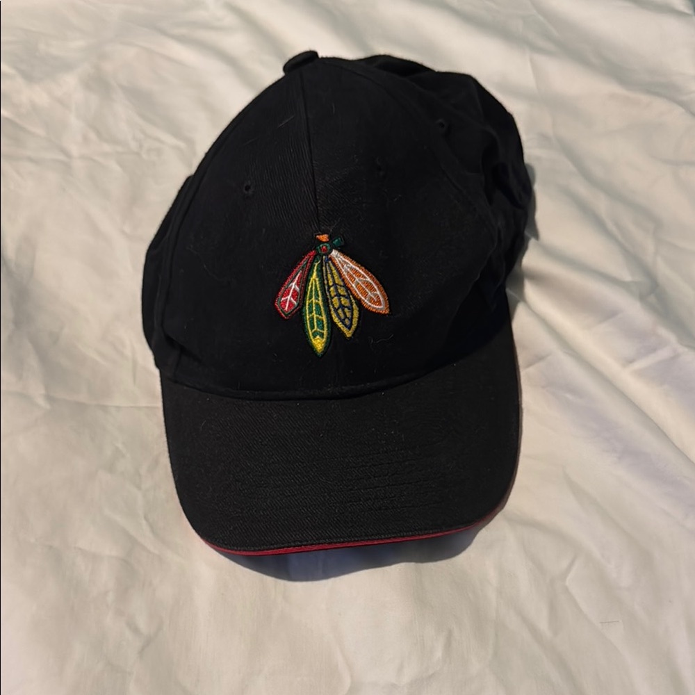 Black and Red Blackhawks Bud Light Hat with Curved Brim